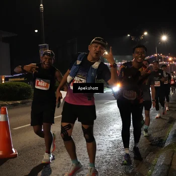 Runner Photo 4359598