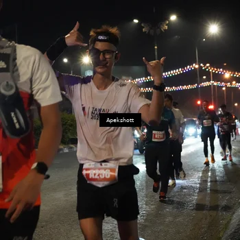 Runner Photo 4359600