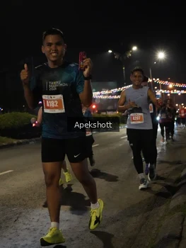 Runner Photo 4359602