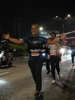 Runner Photo 4359604