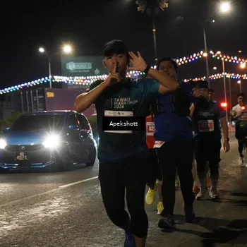 Runner Photo 4359625
