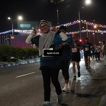 Runner Photo 4359650