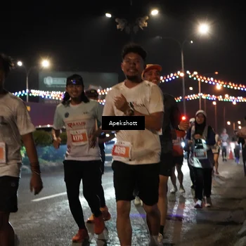 Runner Photo 4359667