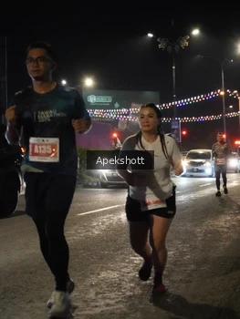 Runner Photo 4359699