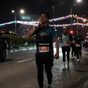 Runner Photo 4359718
