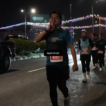 Runner Photo 4359722
