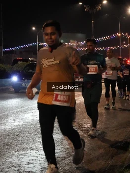 Runner Photo 4359730