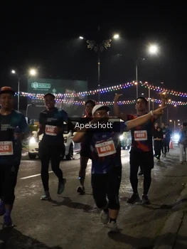 Runner Photo 4359738
