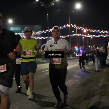 Runner Photo 4359770