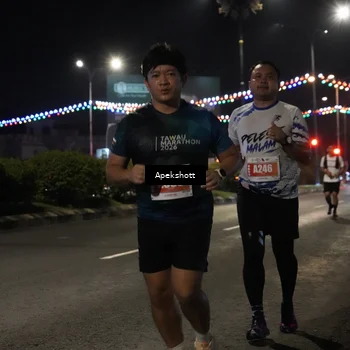 Runner Photo 4359793