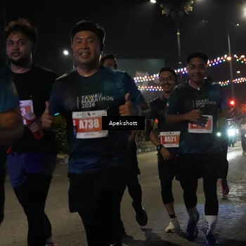 Runner Photo 4359817