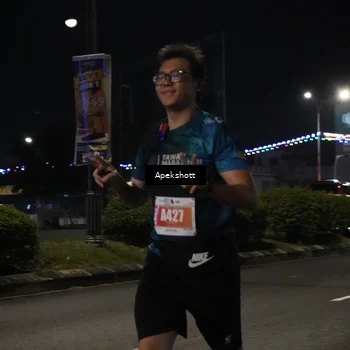 Runner Photo 4359874