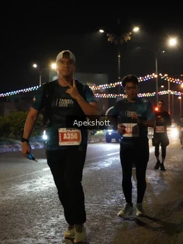Runner Photo 4359903