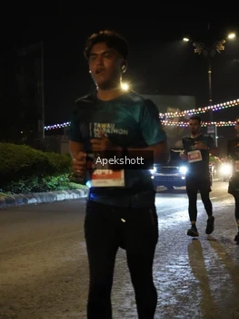 Runner Photo 4359911