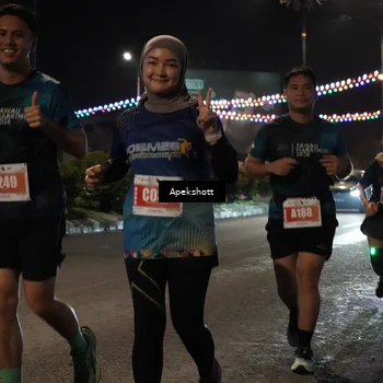 Runner Photo 4359965