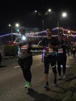 Runner Photo 4360024