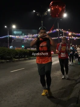 Runner Photo 4360078