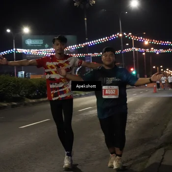 Runner Photo 4360104