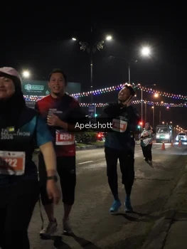 Runner Photo 4360184