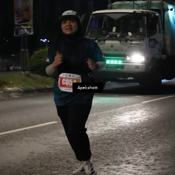 Runner Photo 4360200