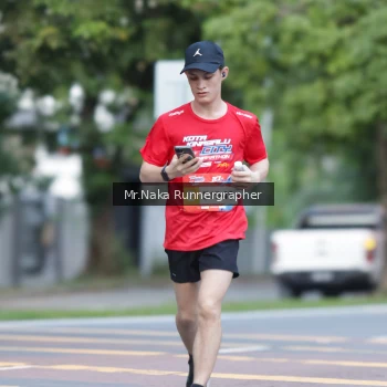 Runner Photo 43609