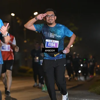 Runner Photo 4364700