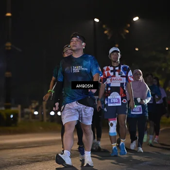 Runner Photo 4365046
