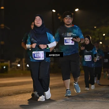 Runner Photo 4365196