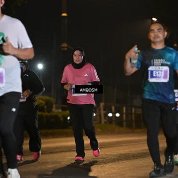 Runner Photo 4365493