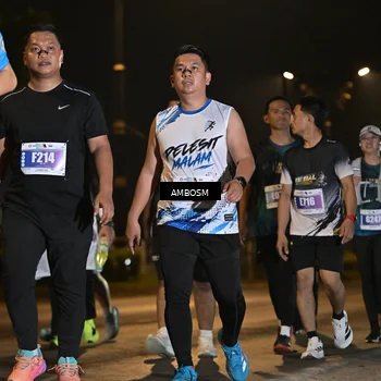 Runner Photo 4365674