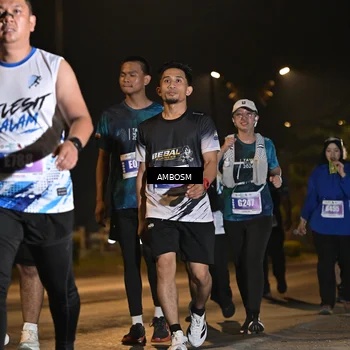 Runner Photo 4365675