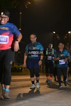 Runner Photo 4366270