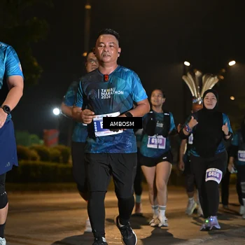 Runner Photo 4366293