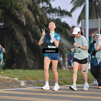 Runner Photo 4371303