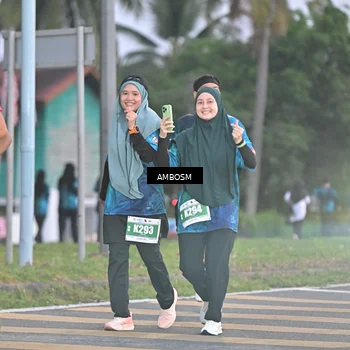 Runner Photo 4371355