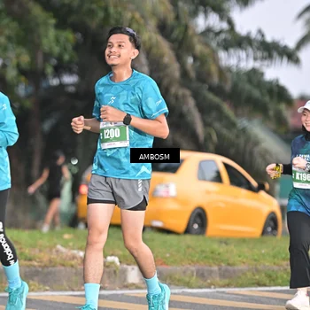 Runner Photo 4371598