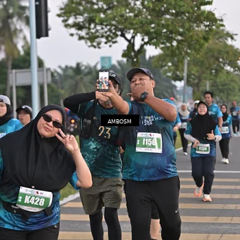 Runner Photo 4372699