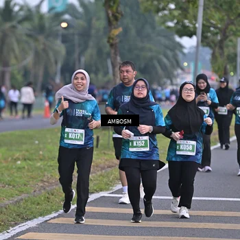 Runner Photo 4372835