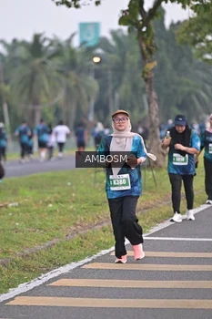 Runner Photo 4373151