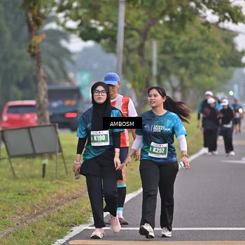 Runner Photo 4373424