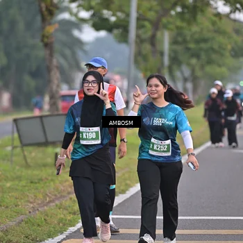 Runner Photo 4373449