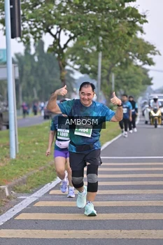Runner Photo 4373537