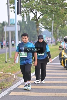 Runner Photo 4373555