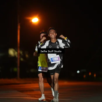 Runner Photo 4375425