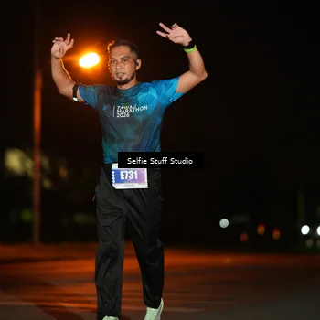 Runner Photo 4375436