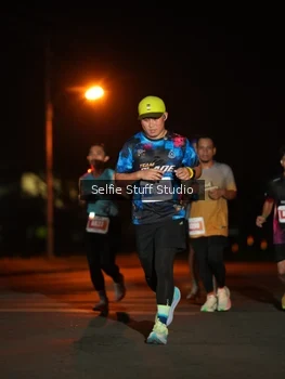 Runner Photo 4375454