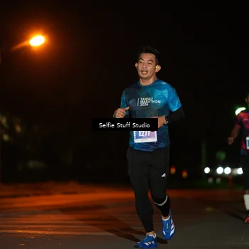 Runner Photo 4375595