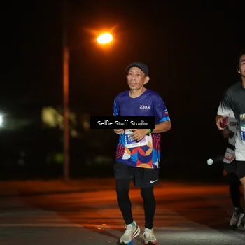 Runner Photo 4375674