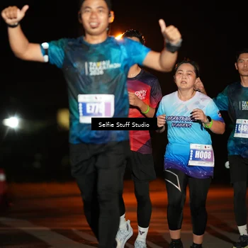 Runner Photo 4375747