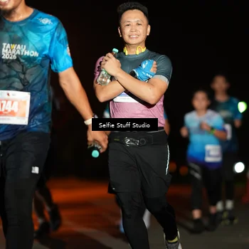 Runner Photo 4375749